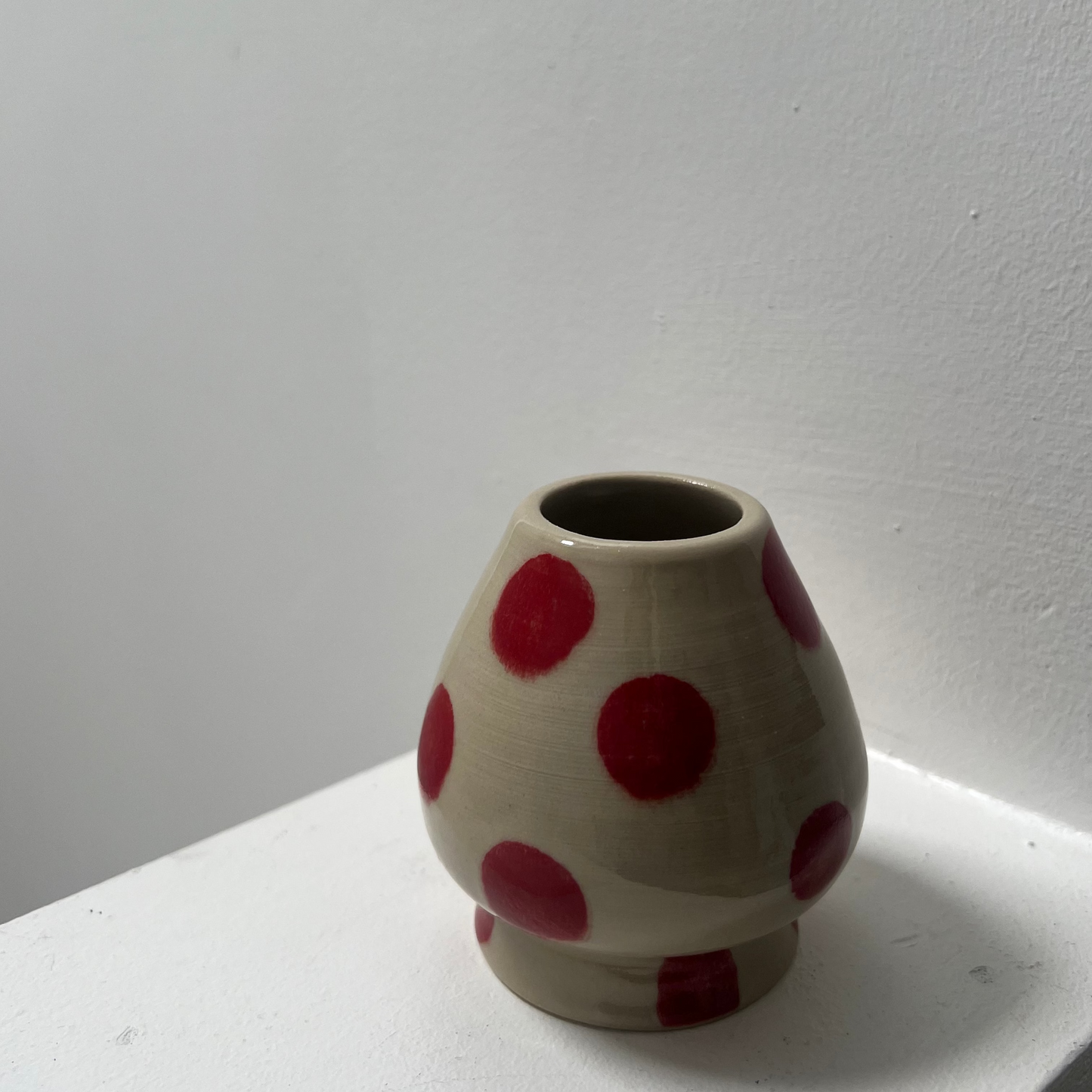 Whisk holder - Polda dot red